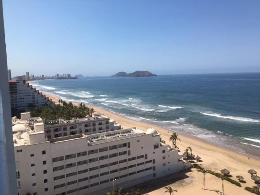 Beautiful 3 Bedroom, Fully Furnished, On The Beach Mazatlan Luaran gambar